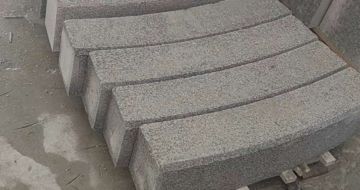 三明芝麻白弧形路牙石