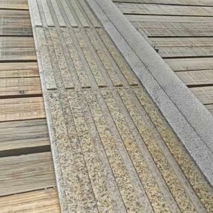 三明黄金麻盲道石 盲条