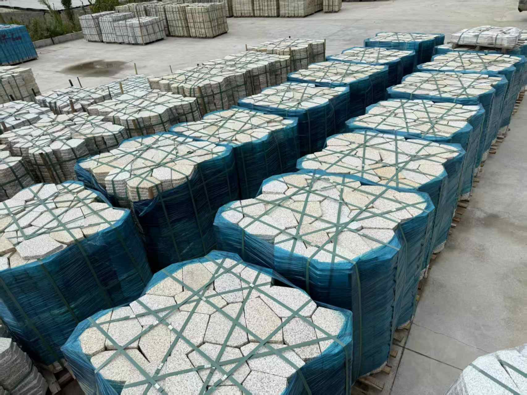 三明黄金麻冰裂纹 碎拼