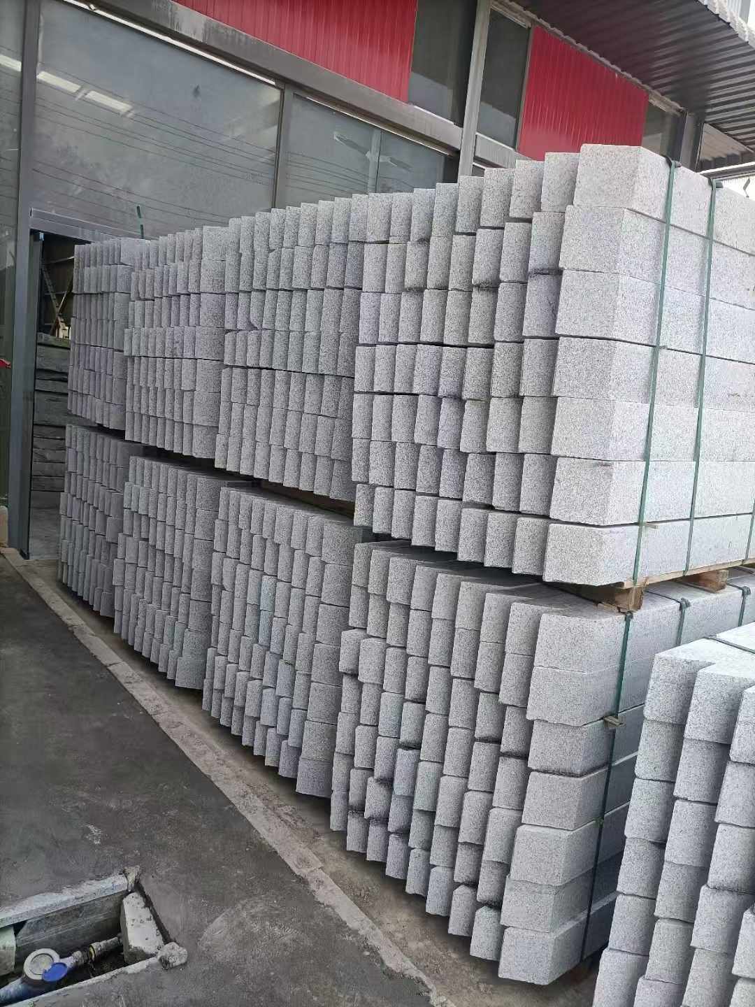 三明芝麻白树围石 树池